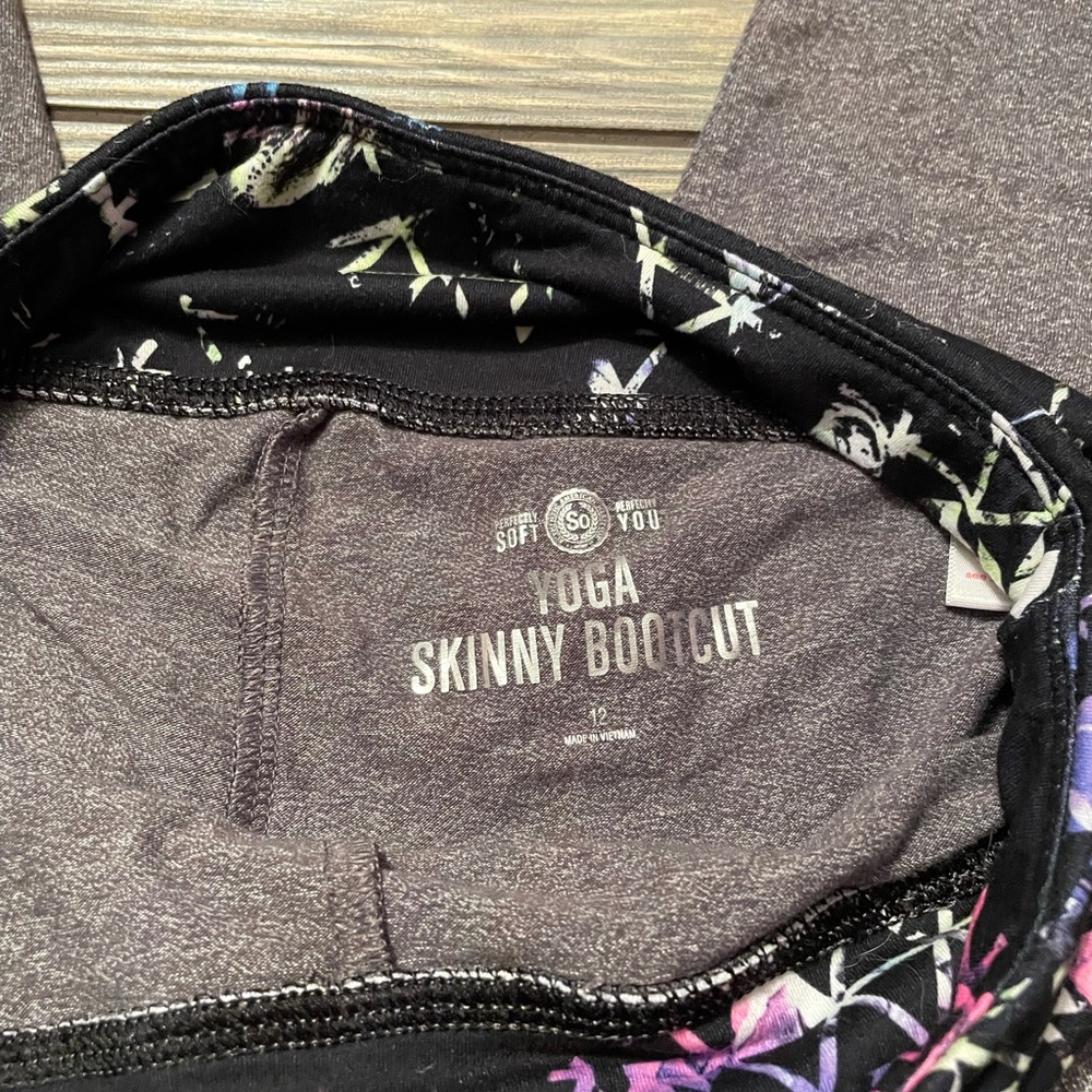 Girls So Brand Bootcut Yoga Pants, Heather Gray, s12 - Picture 3 of 3